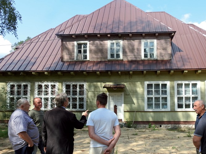 Wymiana pokrycia dachowego na świetlicy wiejskiej we wsi Krasne